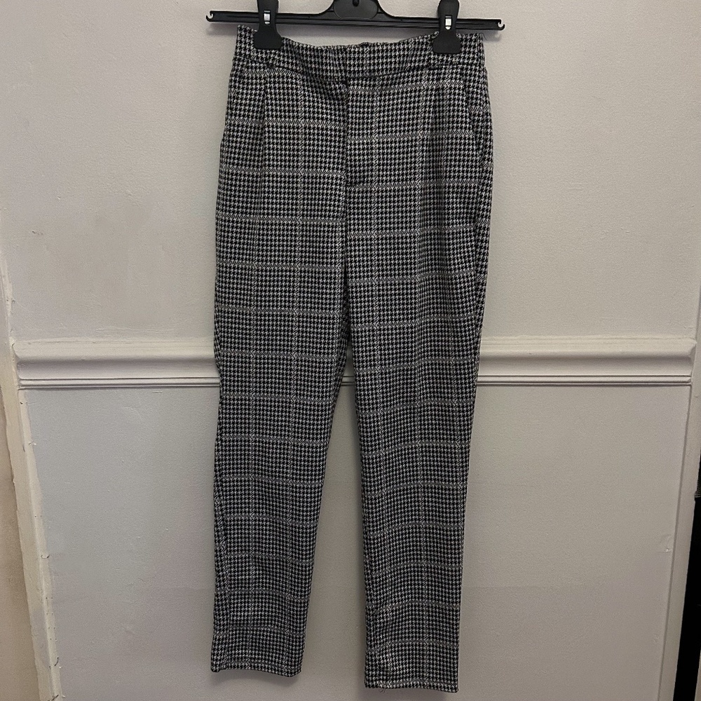 Black and White Houndstooth Pants - Size Small